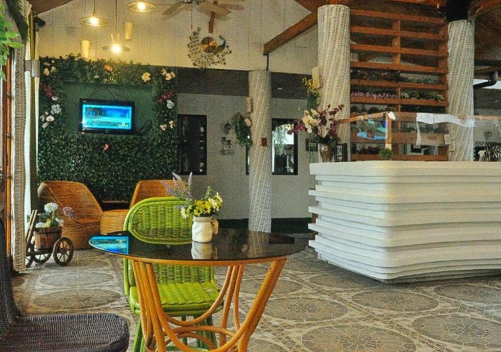 Infinite Green Pension Puerto Princesa Exterior photo